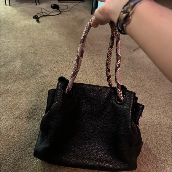 Michael Kors black handbag with snakeskin print handles - Picture 9 of 11